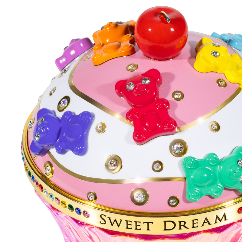 parfume cup with gummy berries