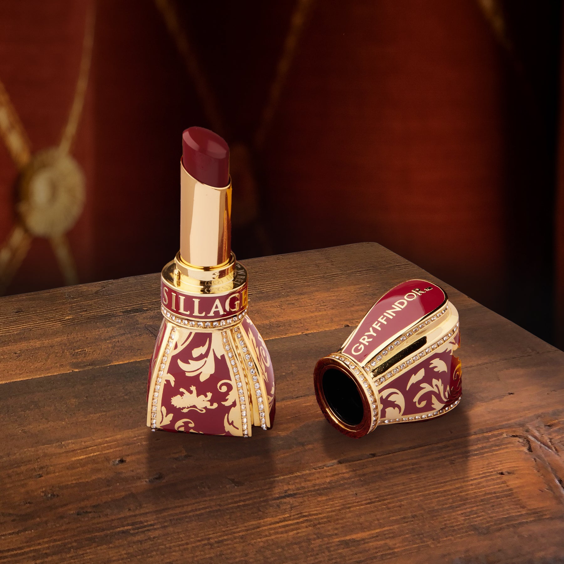Gryffindor™ Lipstick Case Set